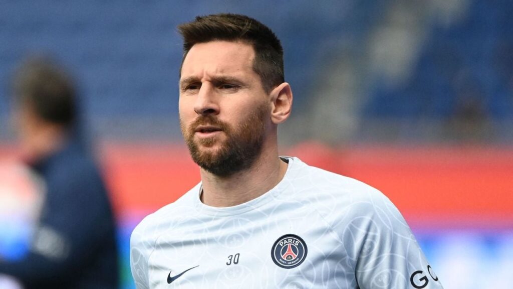 transfer:-he’s-tempted-–-romano-gives-fresh-update-on-messi’s-next-club