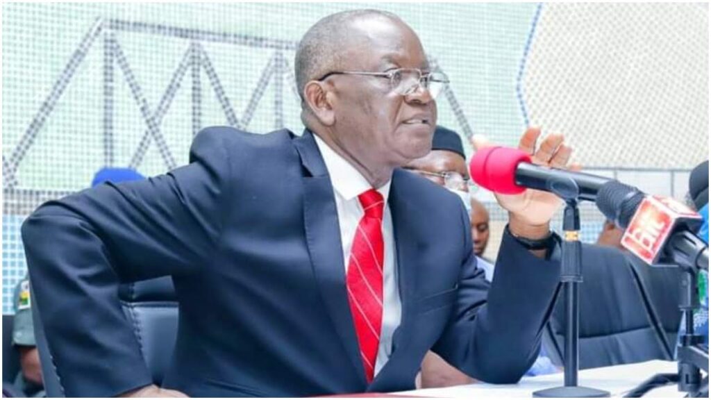 alleged-looting:-ortom-no-longer-governor,-can’t-speak-about-governance-in-benue-–-akase