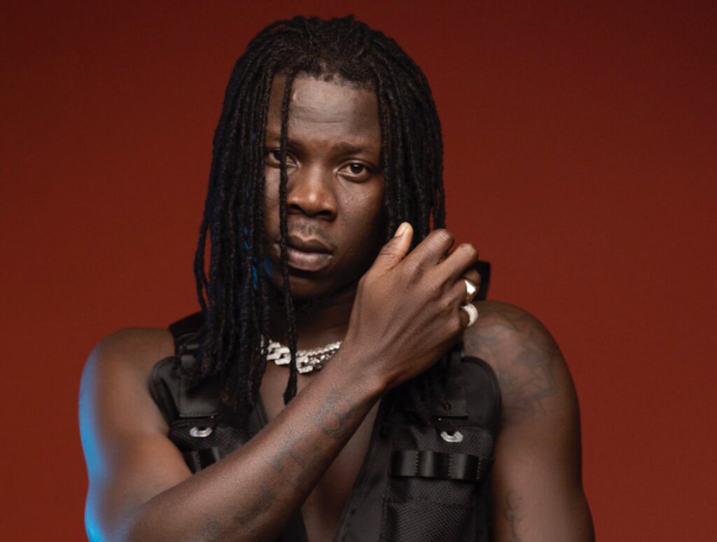 burna-boy-not-‘new-cat’-–-ghanaian-singer,-stonebwoy-disagrees-with-davido