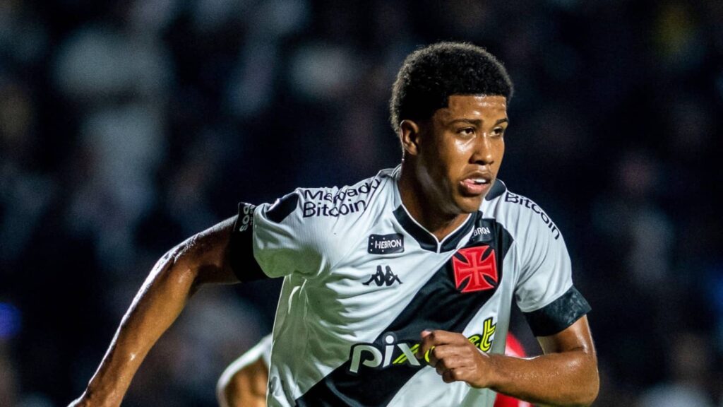 transfer:-santos-gets-visa-approval-to-play-in-epl