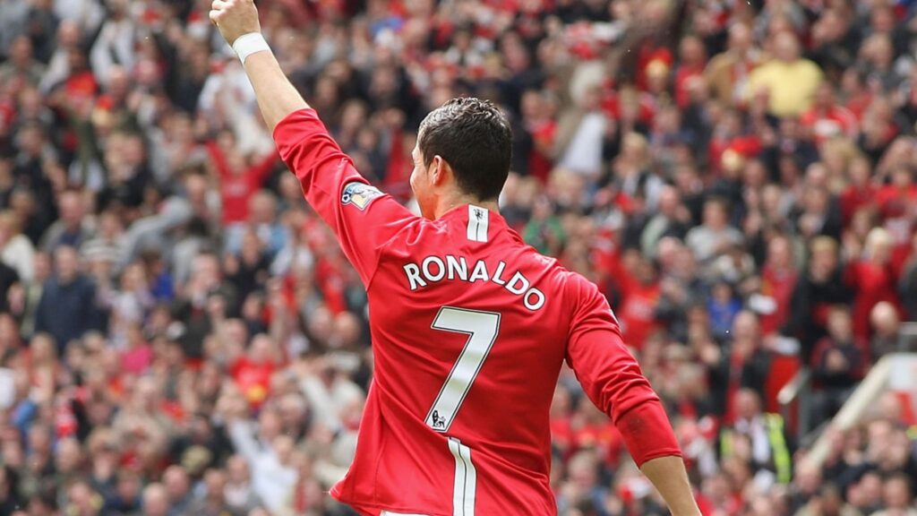 transfer:-man-united-may-give-ronaldo’s-no.-7-shirt-to-chelsea-star