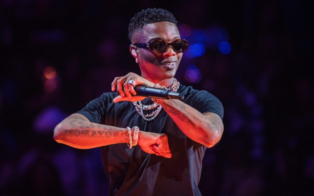 wizkid-becomes-first-african-artiste-to-headline-uk’s-biggest-festival,-glastonbury-[video]