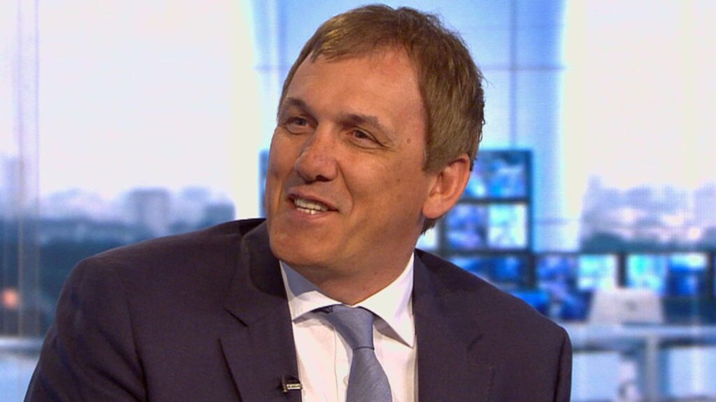 transfer:-you’ll-become-influential-as-van-dijk-–-cascarino-tells-declan-rice-epl-club-to-join