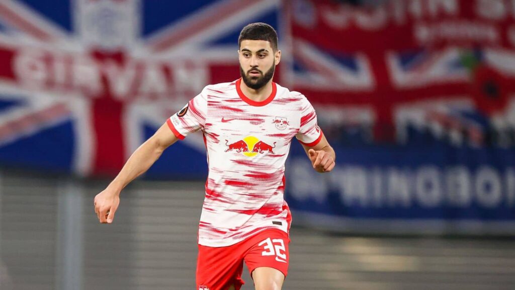 transfer:-chelsea-target-set-to-join-guardiola’s-man-city-in-world-record-deal