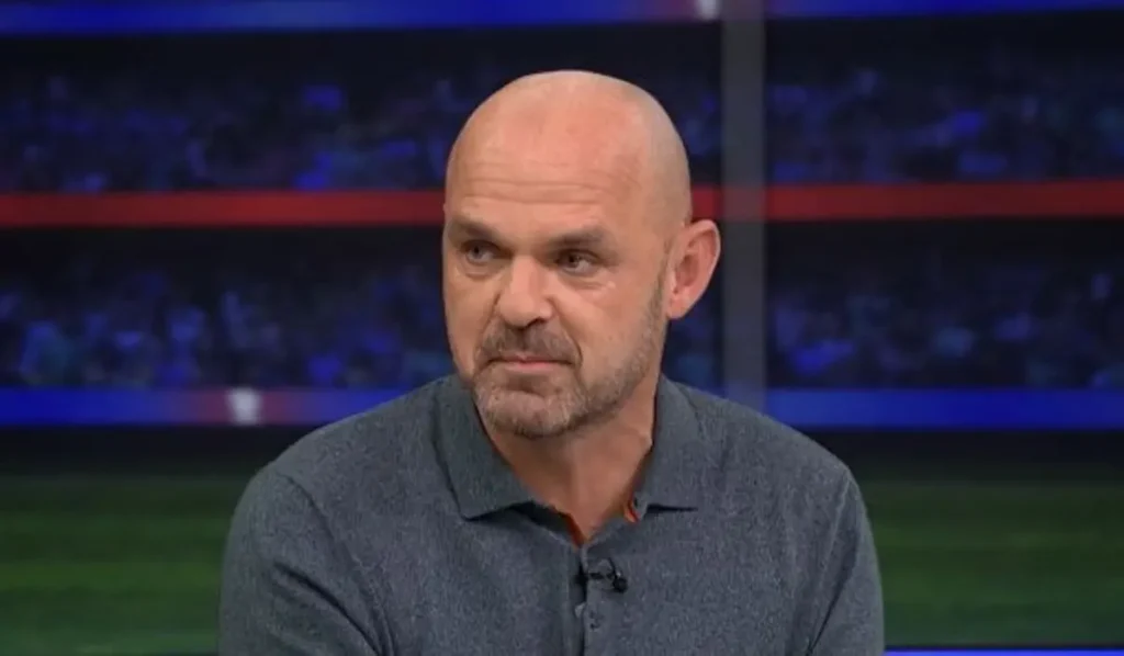 epl:-‘a-big-mistake’-–-danny-murphy-slams-man-united-over-move-to-sell-star-player