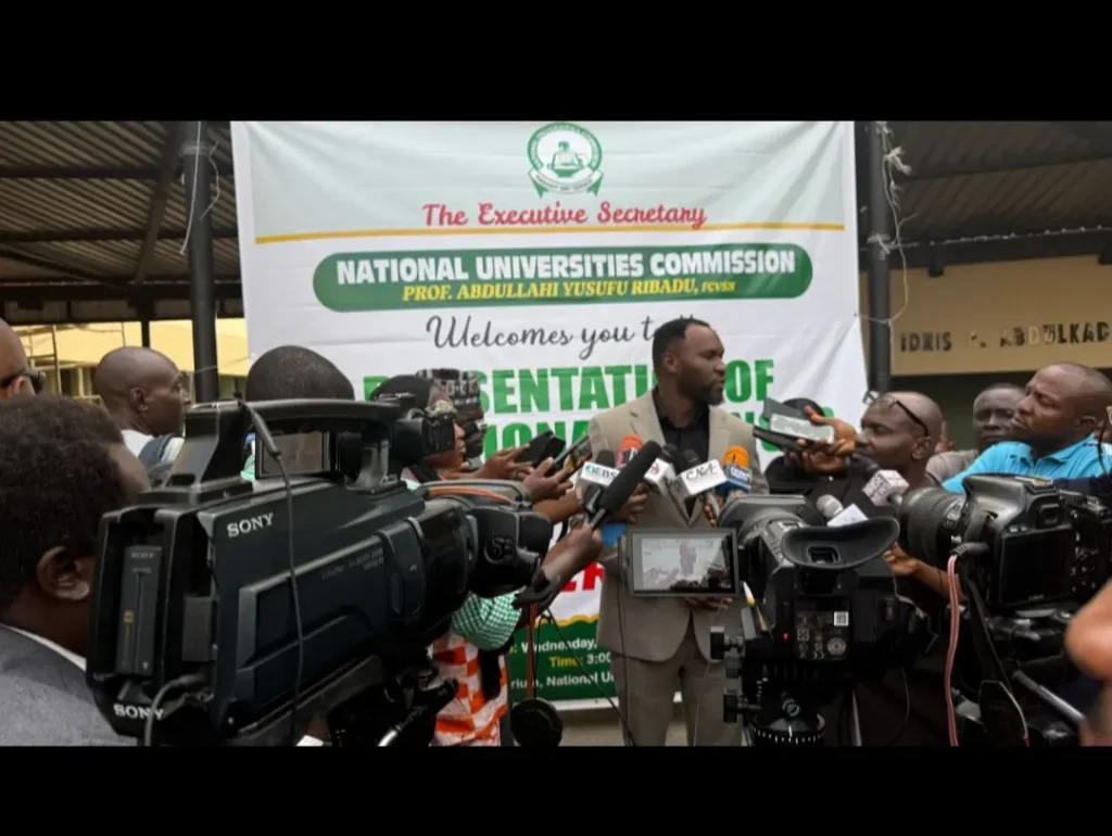 federal-govt-presents-license-to-isaac-balami-university-of-aeronautic,-management-as-school-kicks-off