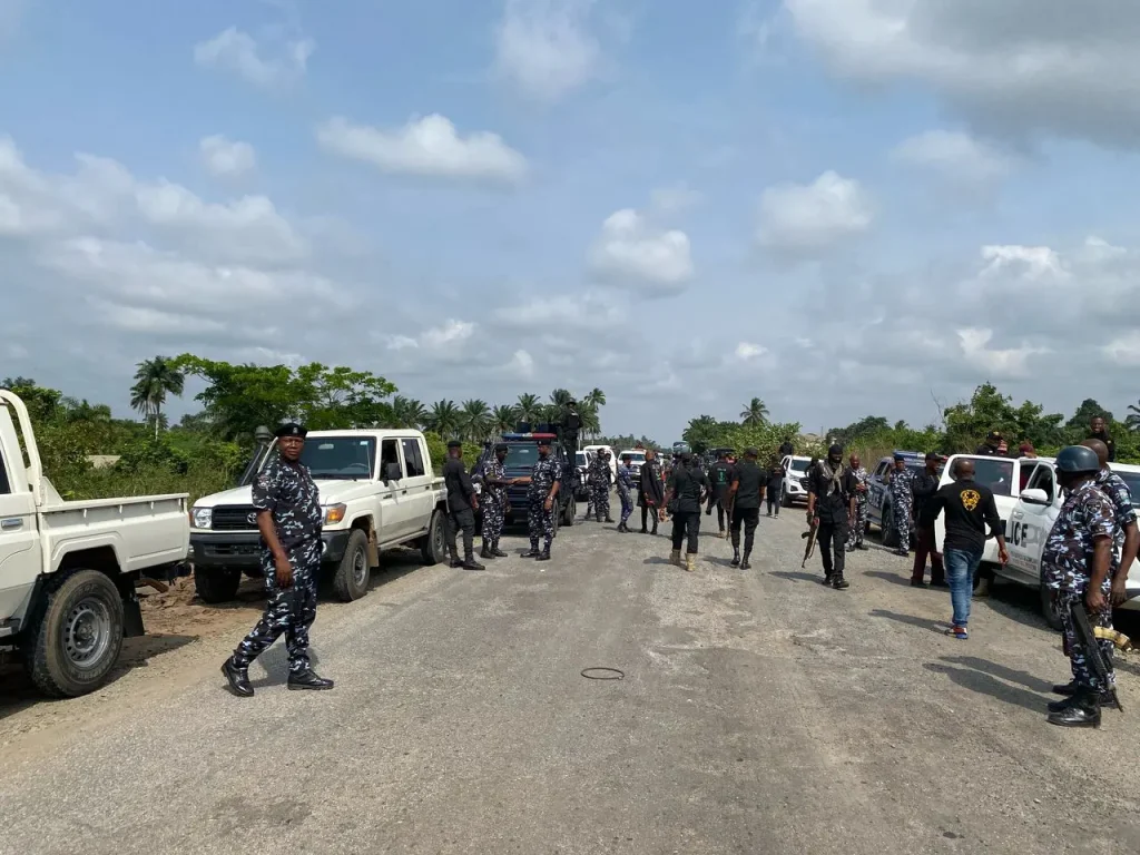 police-begin-manhunt-for-armed-robbery-suspects-who-attacked-travellers-in-imo