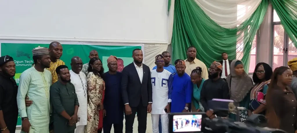 communication-minister-urges-farmers-to-embrace-ai-to-boost-food-production 