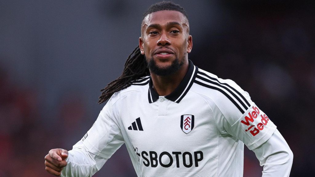 epl:-iwobi-targets-10th-goal-in-in-fulham,-everton-clash
