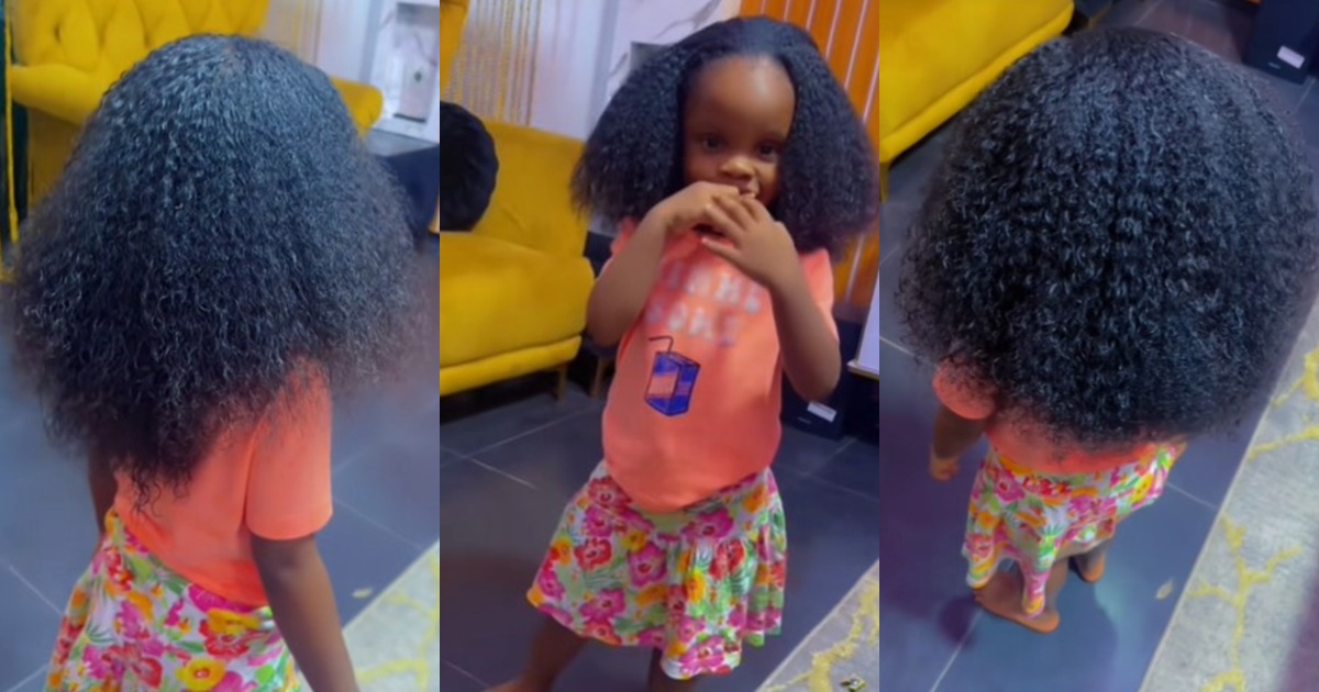 “i’m-nigerian,-your-dad-is-nigerian”-–-mum-stunned-as-her-2-year-old-daughter’s-hair-remains-natural-with-curls-after-relaxing-for-the-first-time-(video)