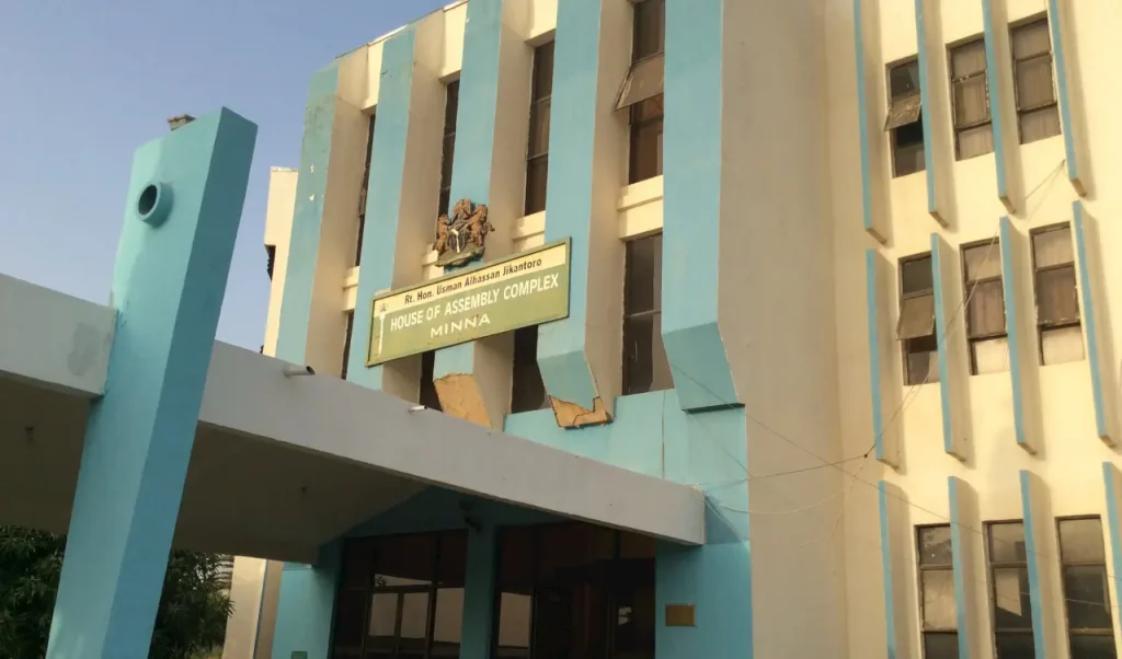 niger-assembly-raises-alarm-over-student-overload-at-minna-health-facilities